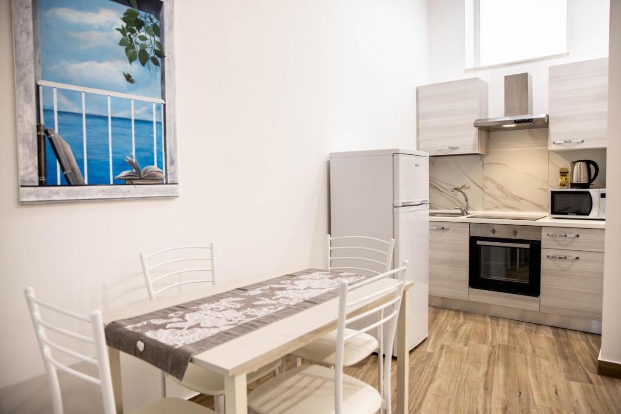 Beltrani Rent Rooms Trani Exterior foto