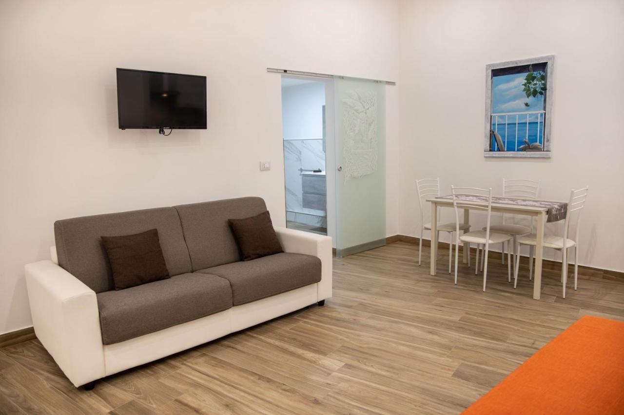 Beltrani Rent Rooms Trani Exterior foto