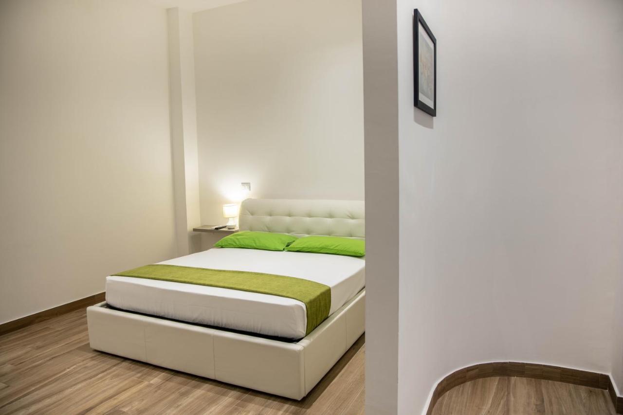 Beltrani Rent Rooms Trani Exterior foto